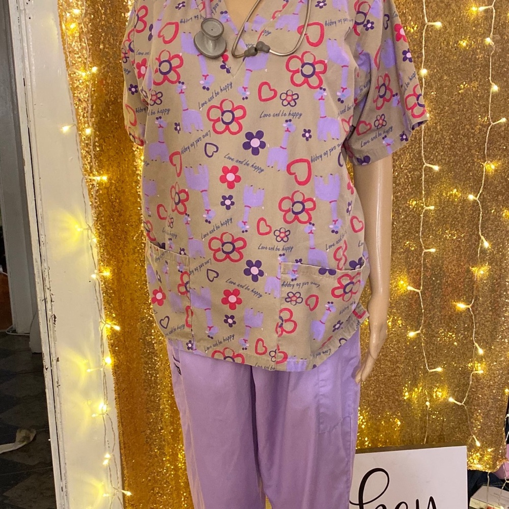 Cherokee & Shortex Scrub Set 🥼✨ - Picture 8 of 8